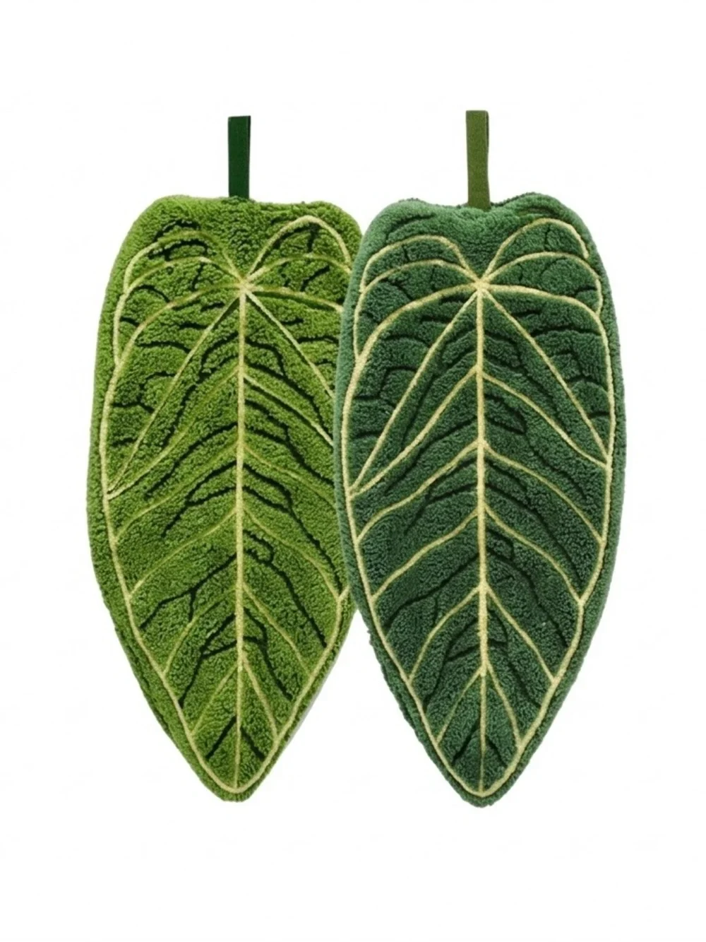 NWT Leaf-Shaped Fleece Hand Towel Set
